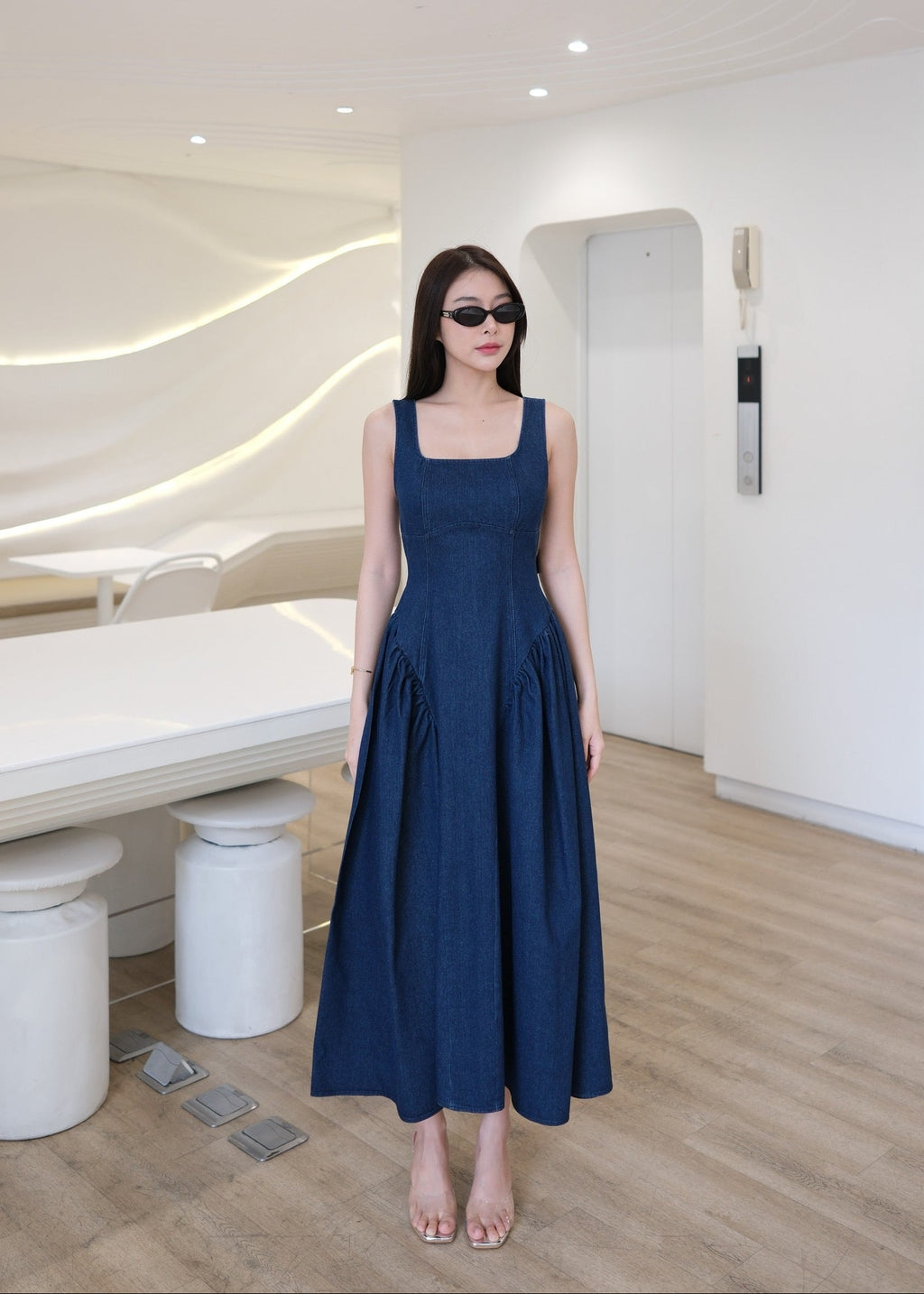 5709 Denim Dress In Dark Blue