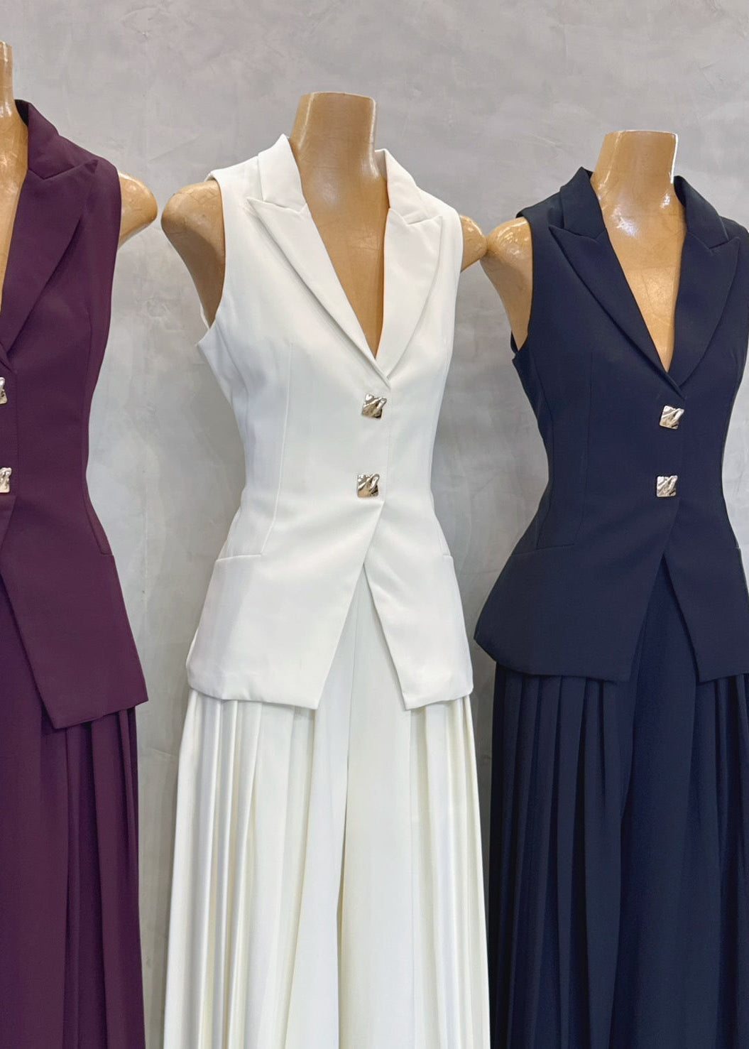 COMIMG SOON / ADR Sleeveless V Neck Top With Pleated Pant Set In Cream