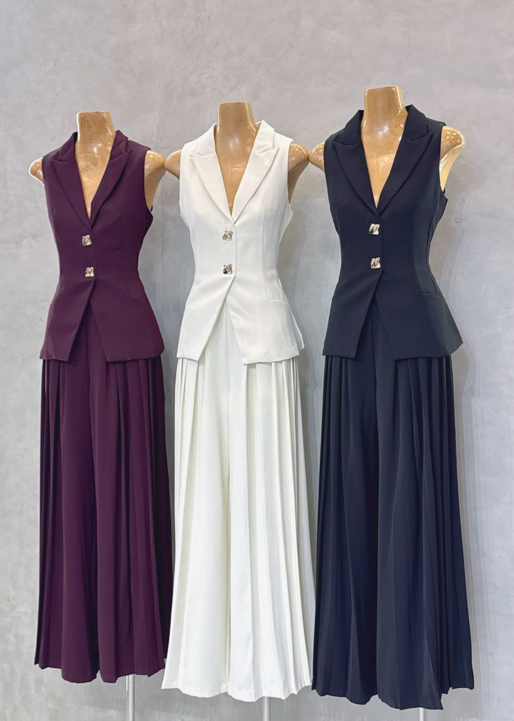 COMIMG SOON / ADR Sleeveless V Neck Top With Pleated Pant Set In Cream