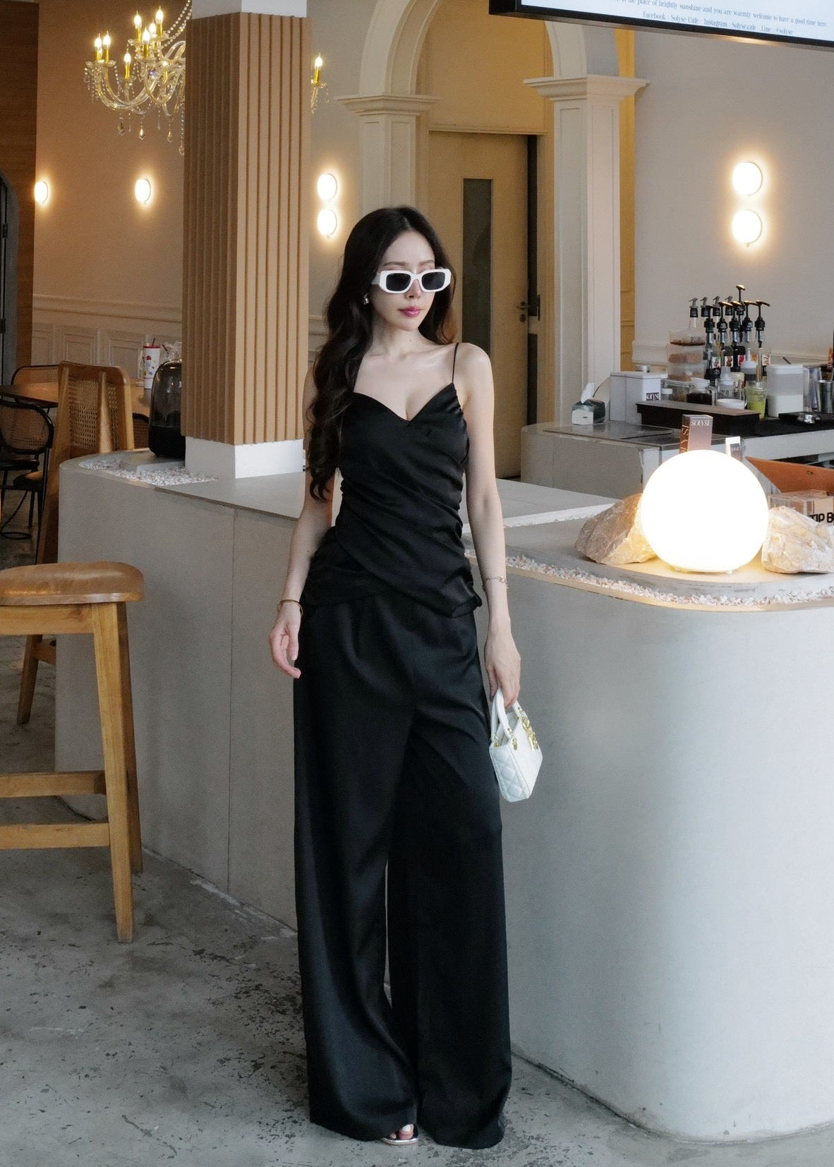 6006 V-Neck Camisole Set In Black