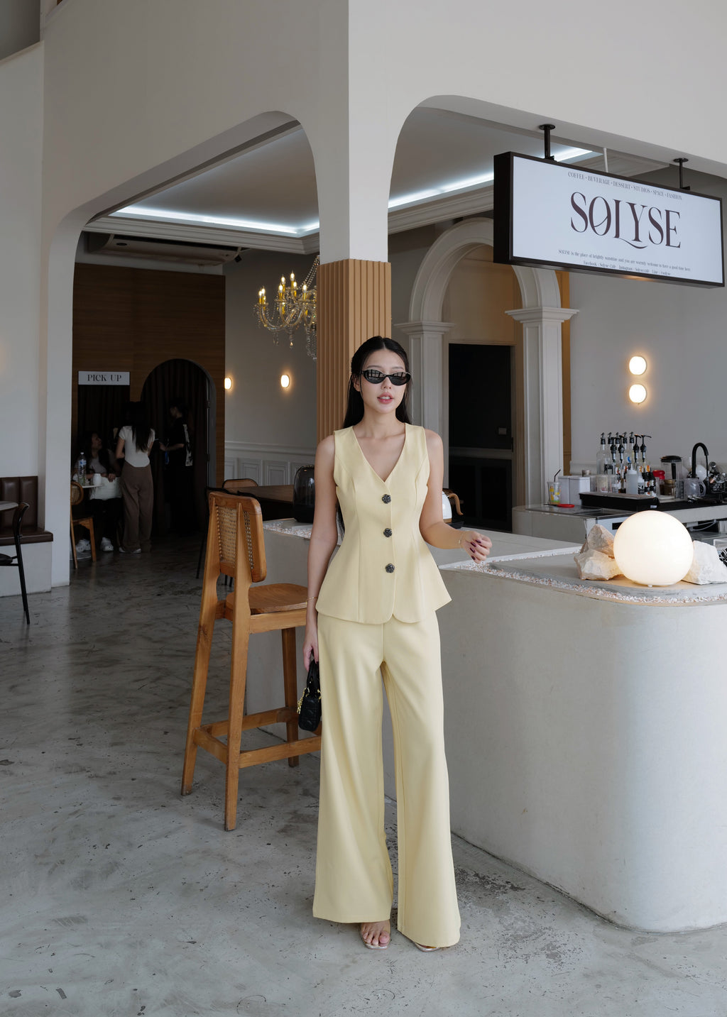4790 Sleeveless V-Neck Waistcoat Set In Yellow