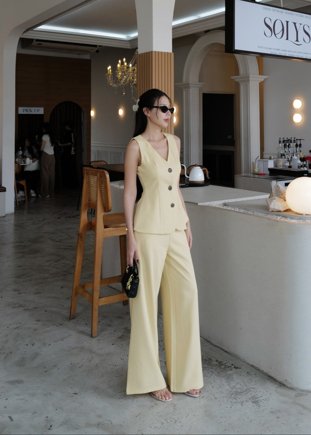 4790 Sleeveless V-Neck Waistcoat Set In Yellow