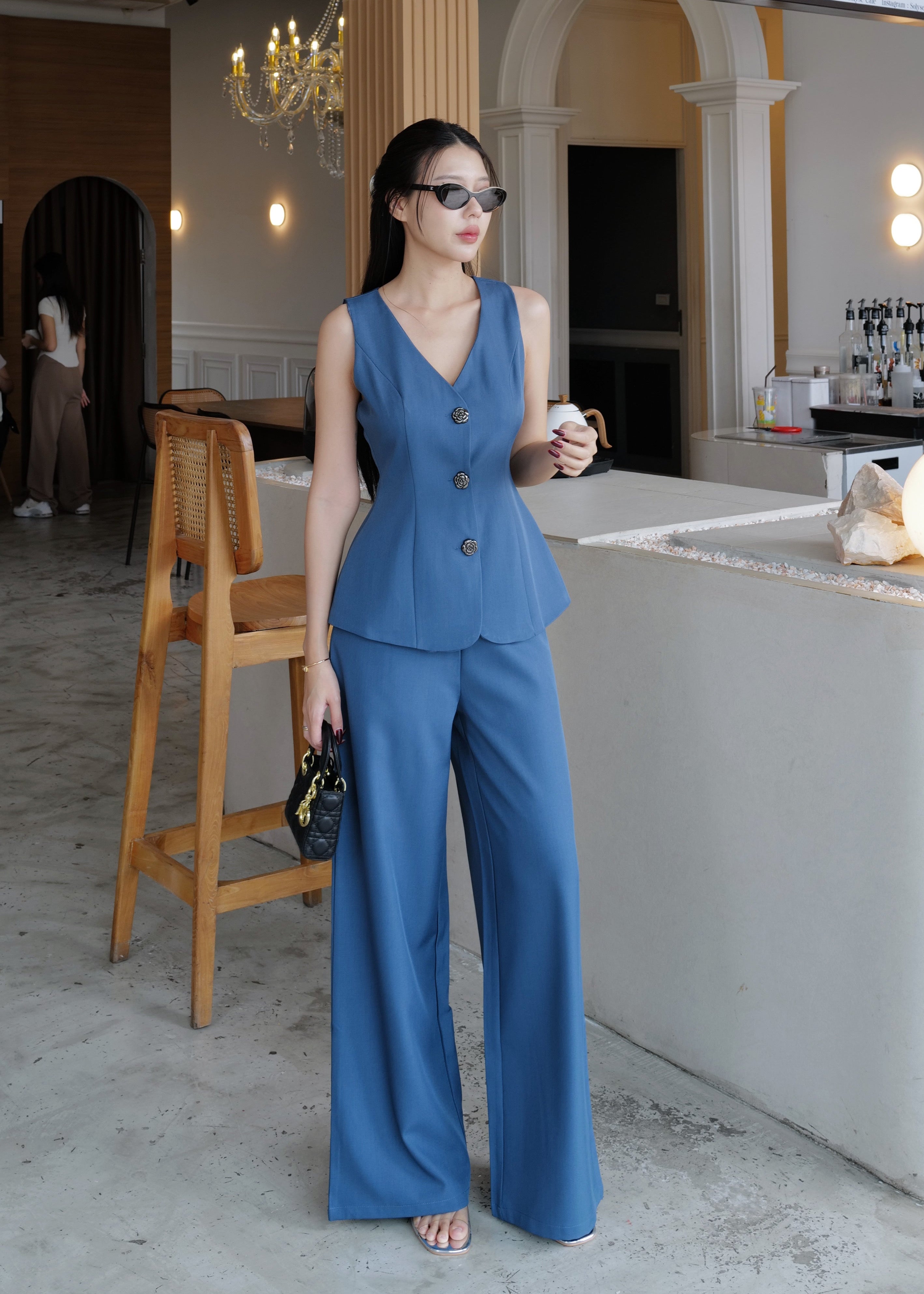 4790 Sleeveless V-Neck Waistcoat Set In Classic Blue