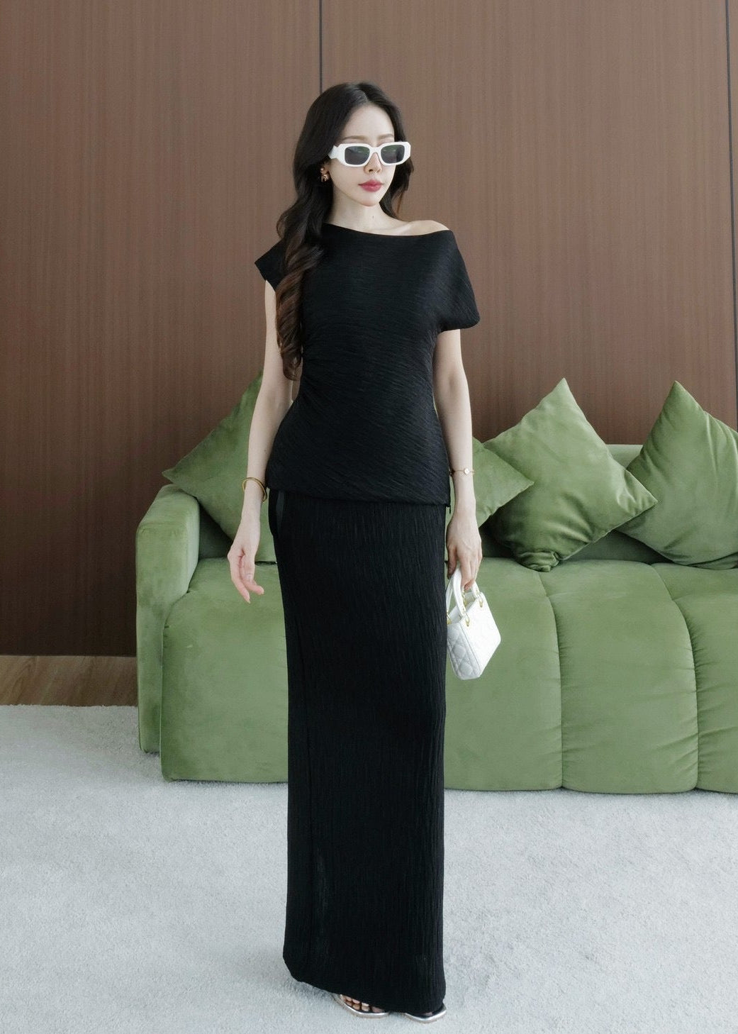 8007 Asymmetrical Off-Shoulder Set In Black