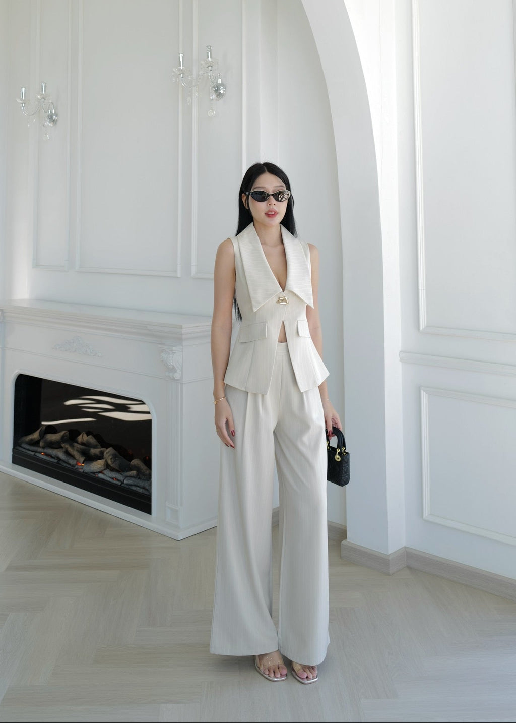9895 Waistcoat Set In Cream (Stripe)