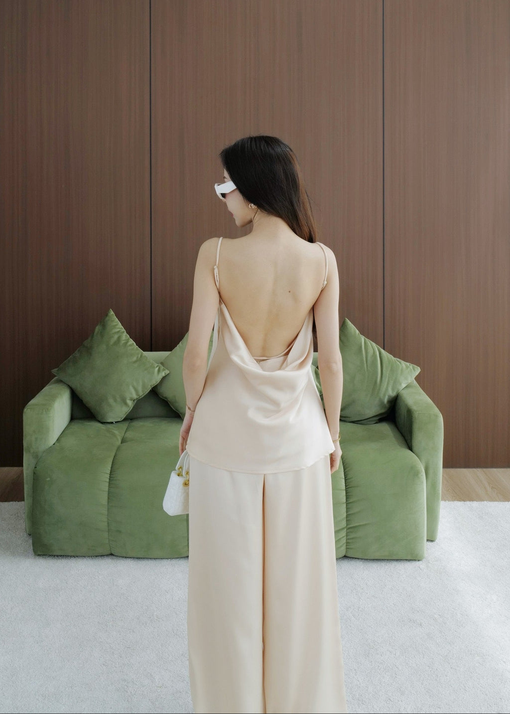 EV6011 Open Back Satin Set In Brown