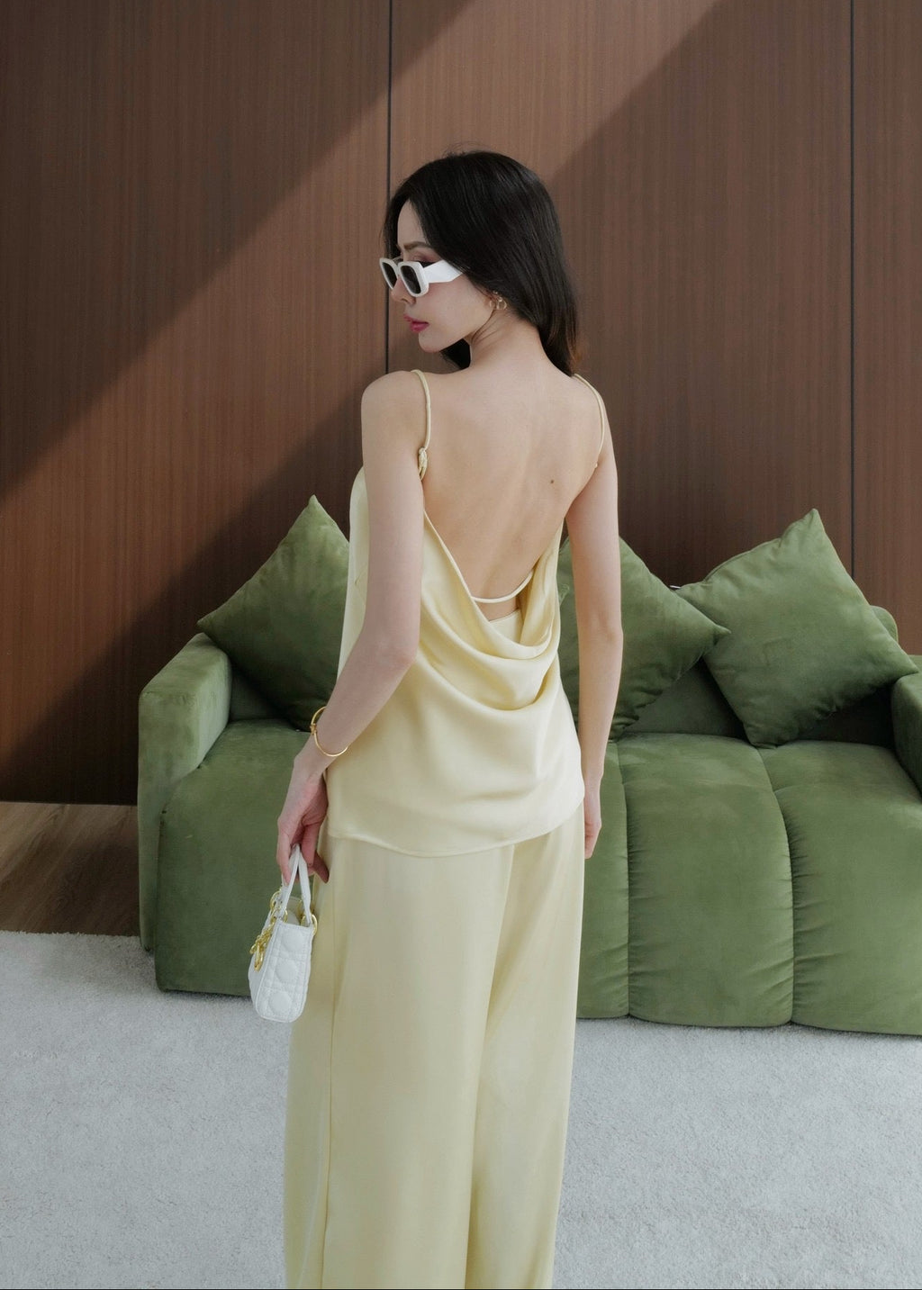 EV6011 Open Back Satin Set In Brown