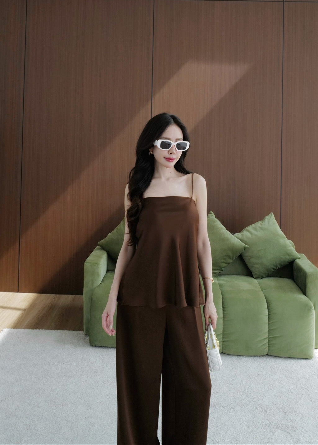 EV6011 Open Back Satin Set In Brown
