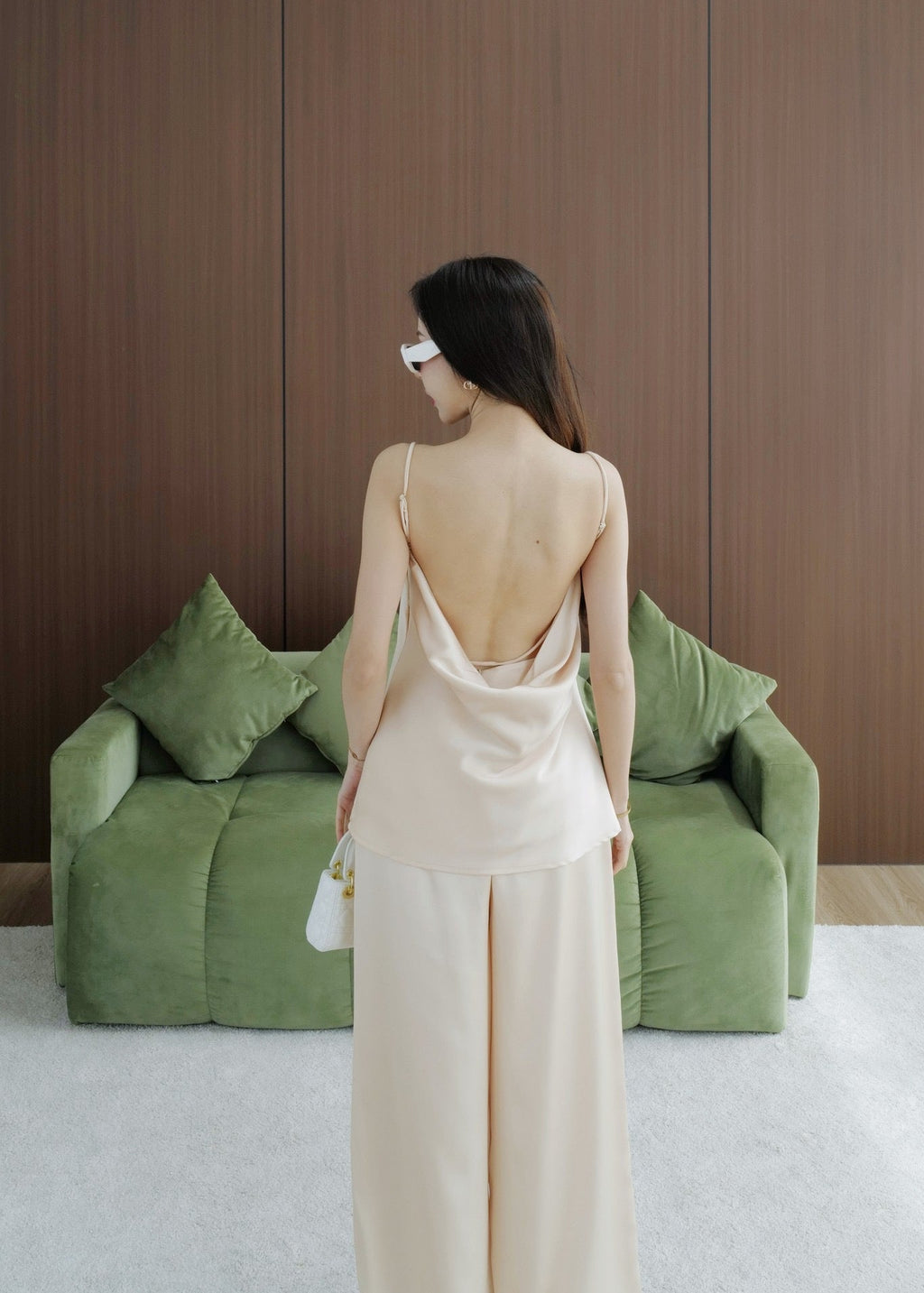 EV6011 Open Back Satin Set In Brown