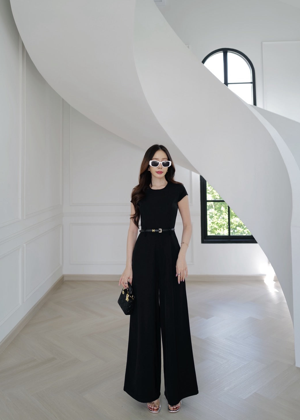 9885 Short Sleeve Jumpsuit In Black