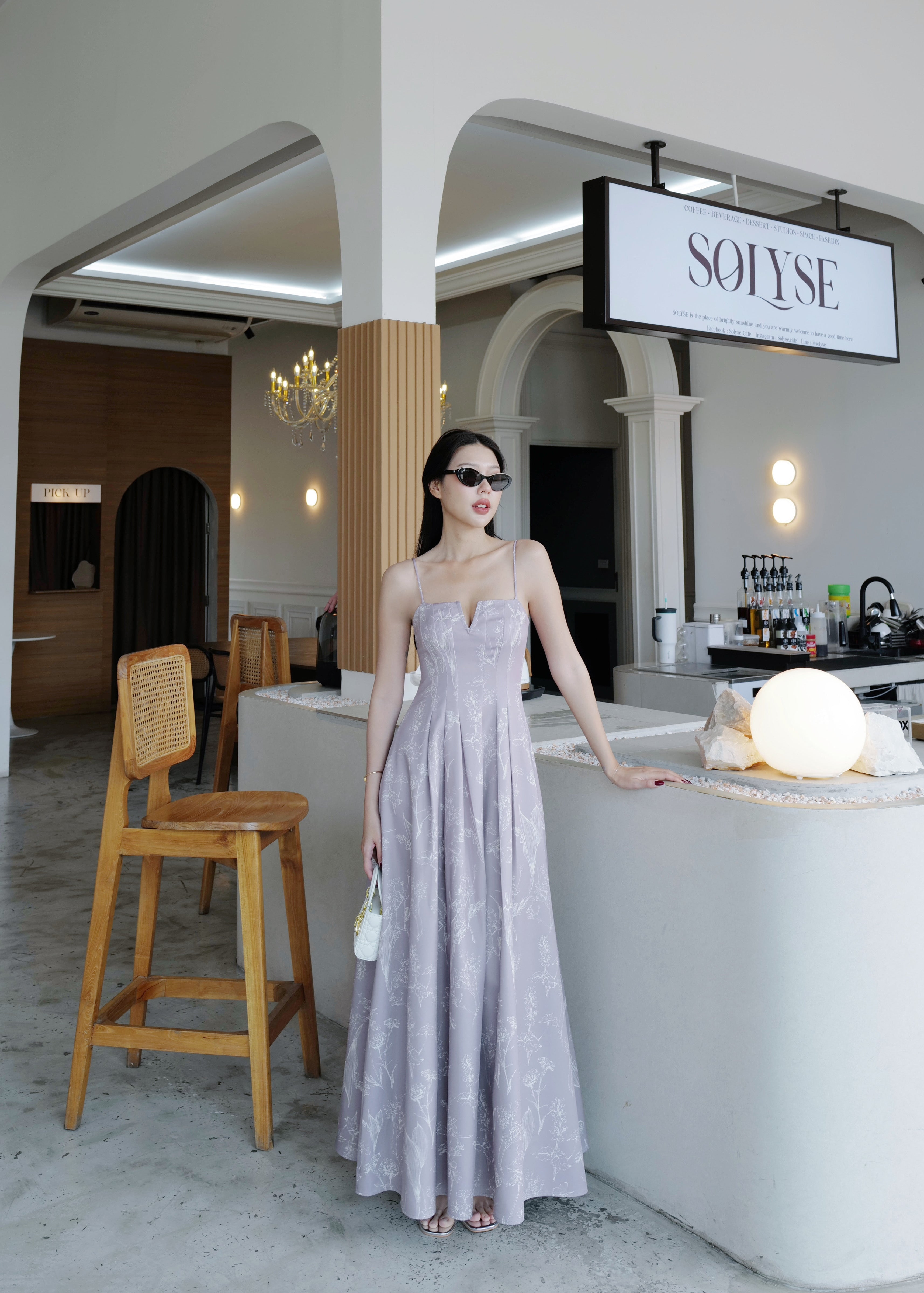 5072 Long Dress In Grey/ White Flowers