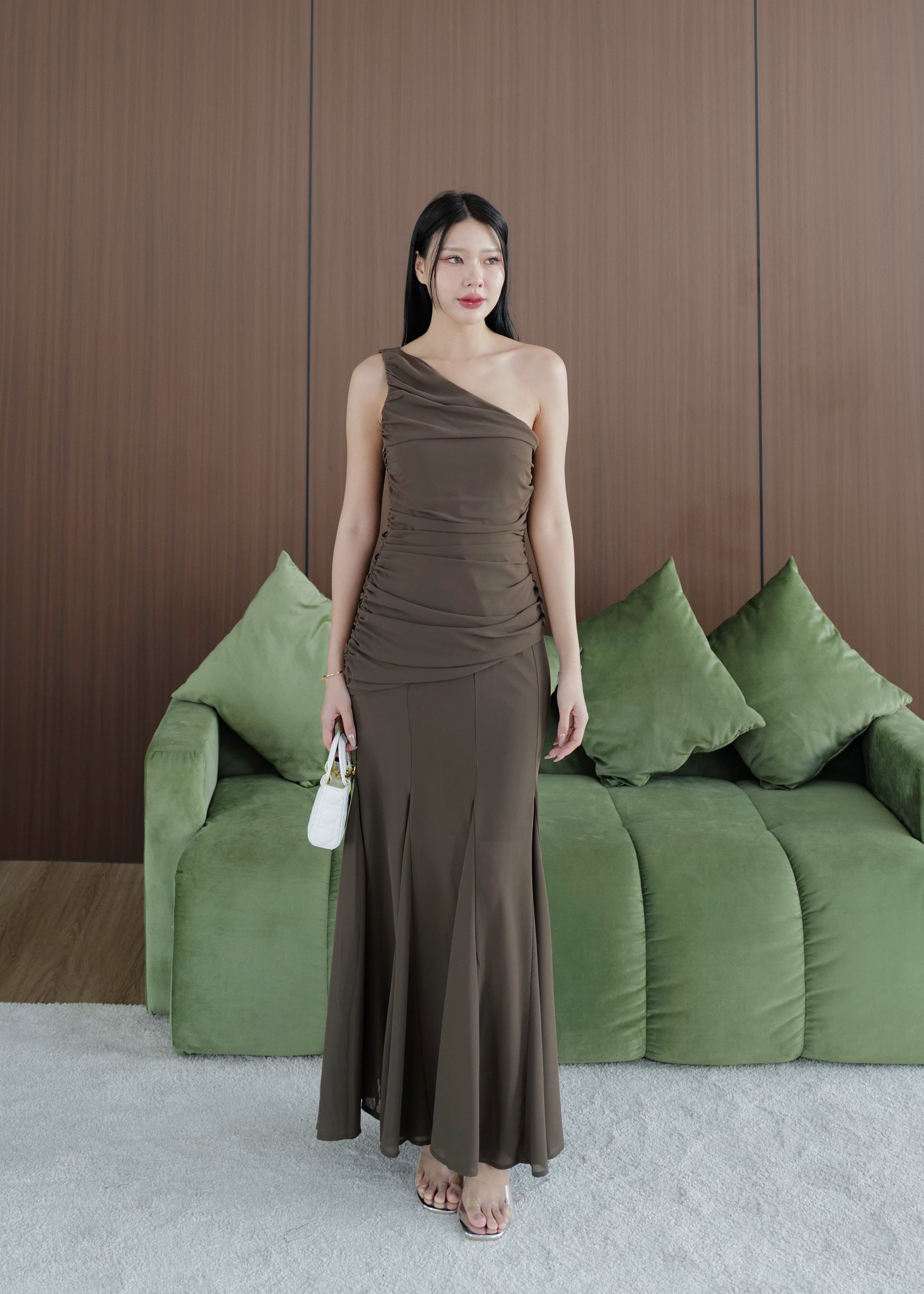 5043 One Shoulder Chiffon Dress In Brown