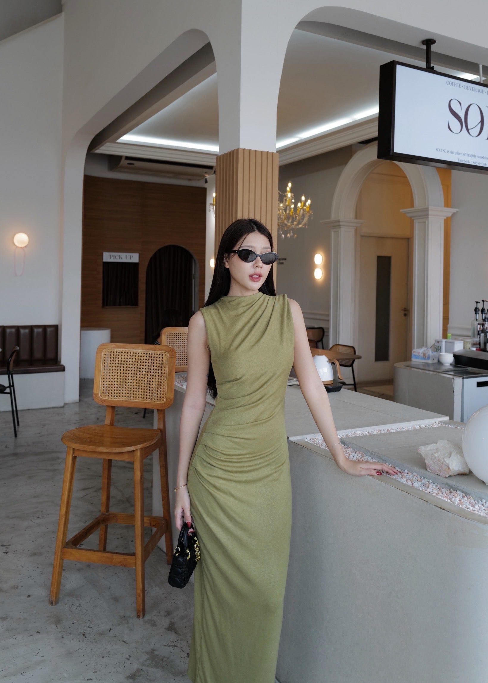9813 Cap-Sleeved Dress