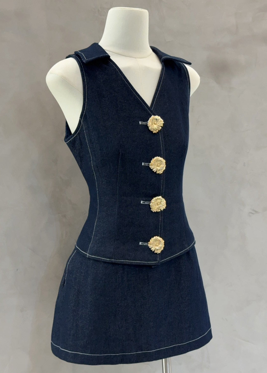ADR Denim Sleeveless V Neck Set