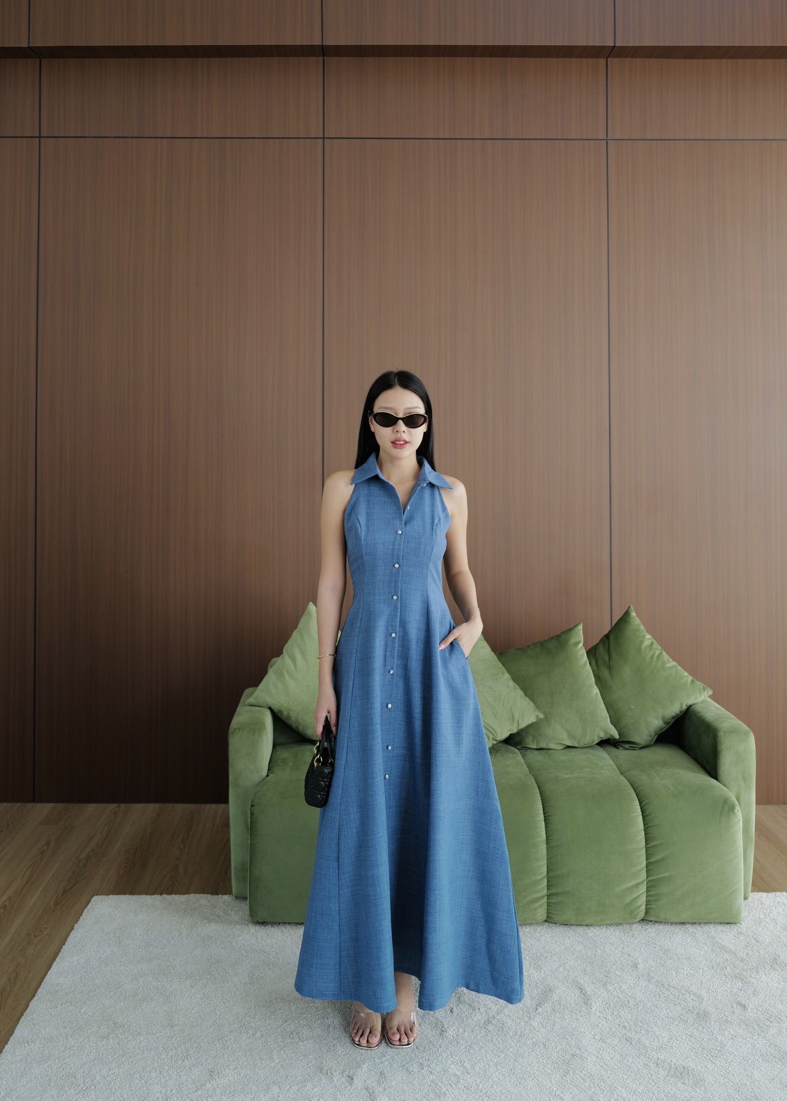 9887 Long Collared Sleeveless Dress In Blue