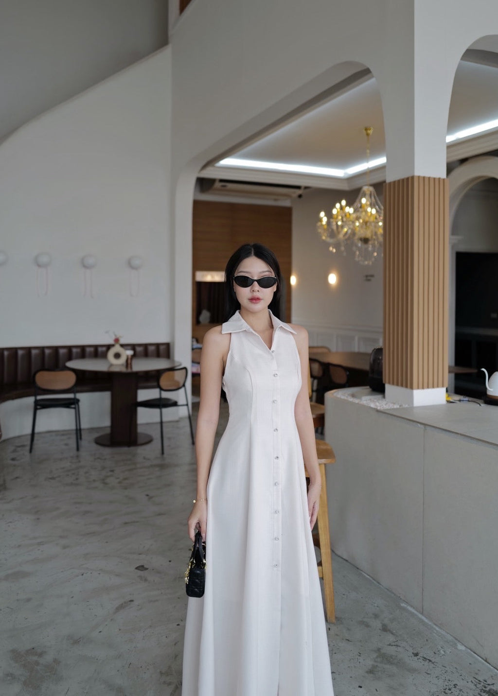 9887 Long Collared Sleeveless Dress In Cream