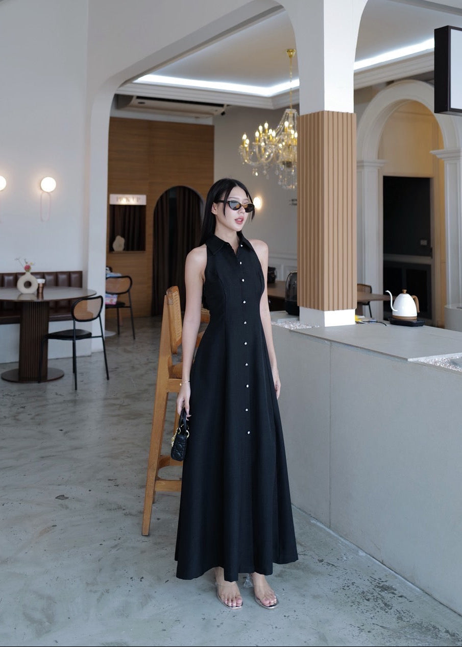 9887 Long Collared Sleeveless Dress In Black