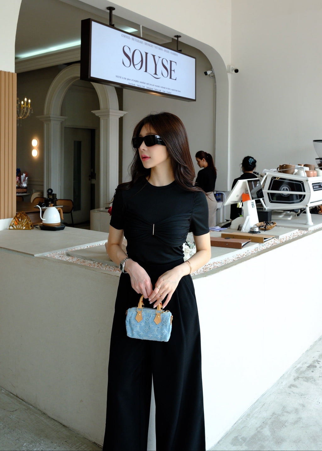 4621 Short Sleeve T-Shirt With Pant In Black