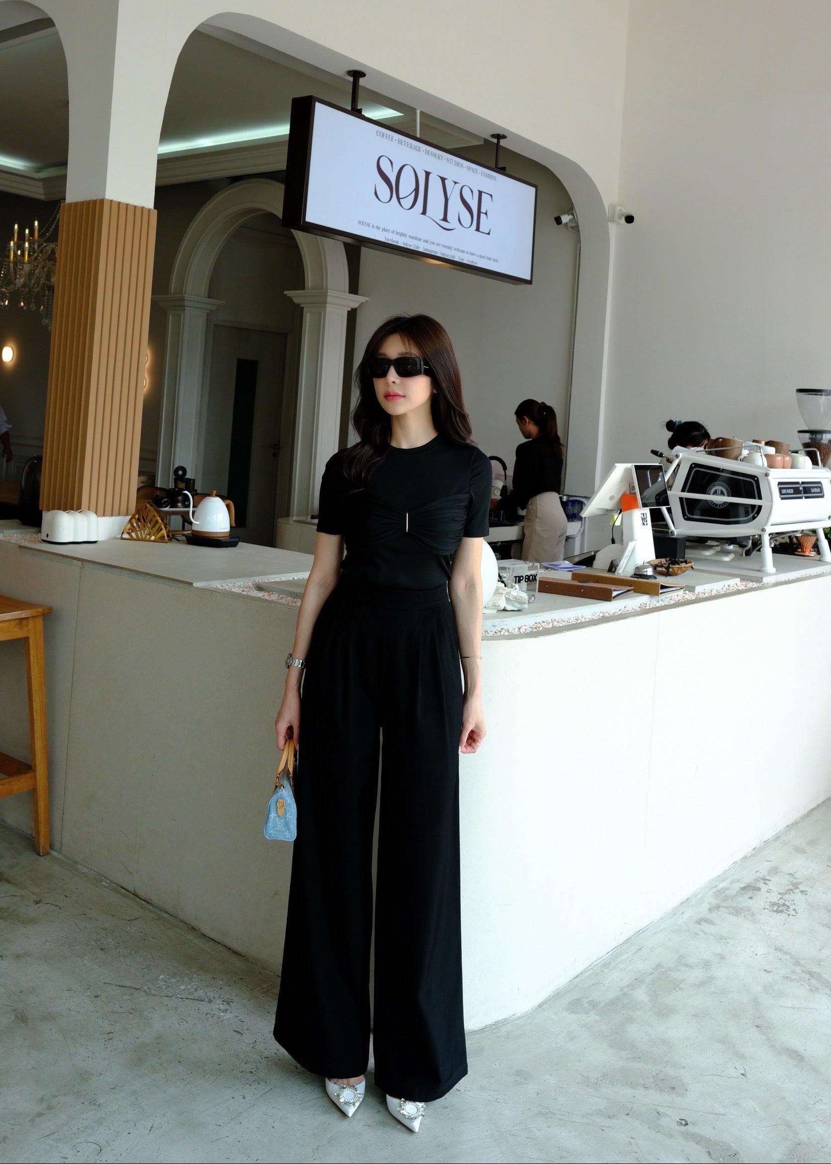 4621 Short Sleeve T-Shirt With Pant In Black