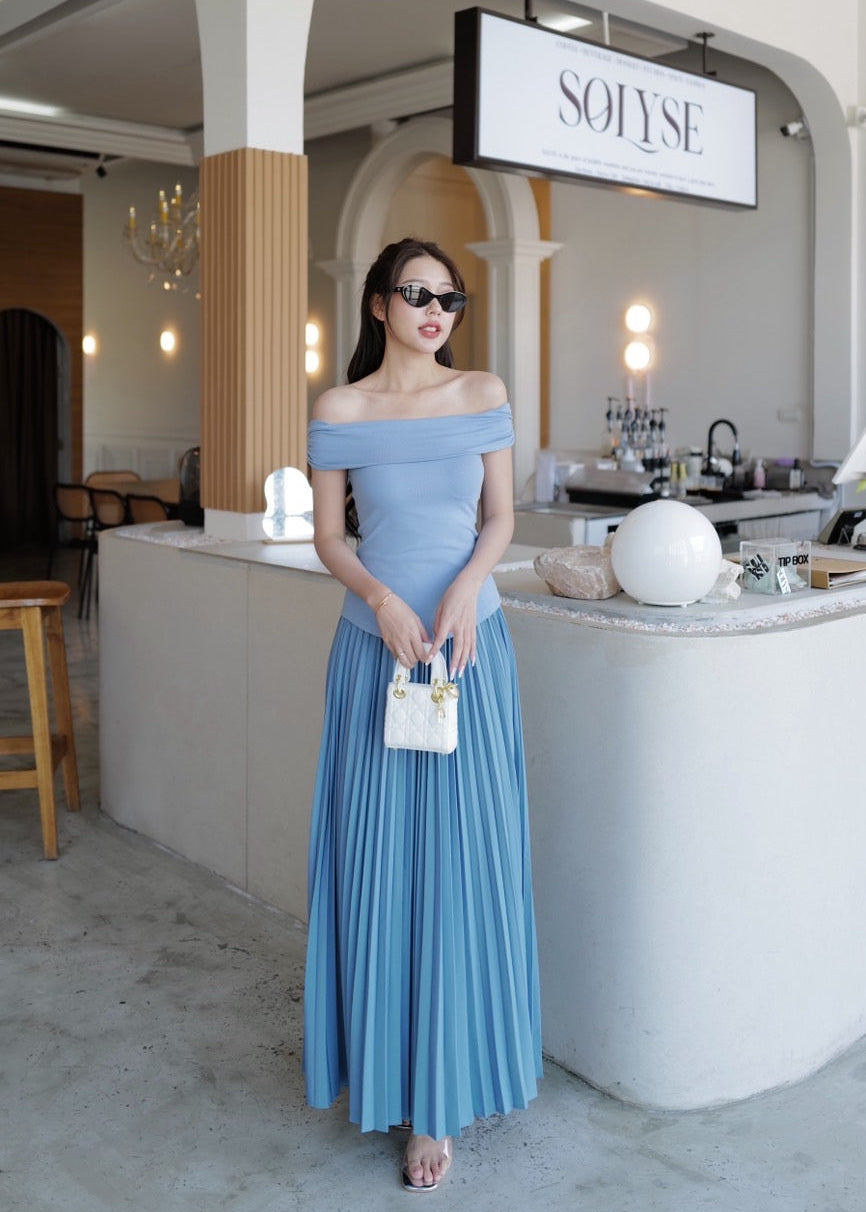 9802 Off-Shoulder Set In Blue