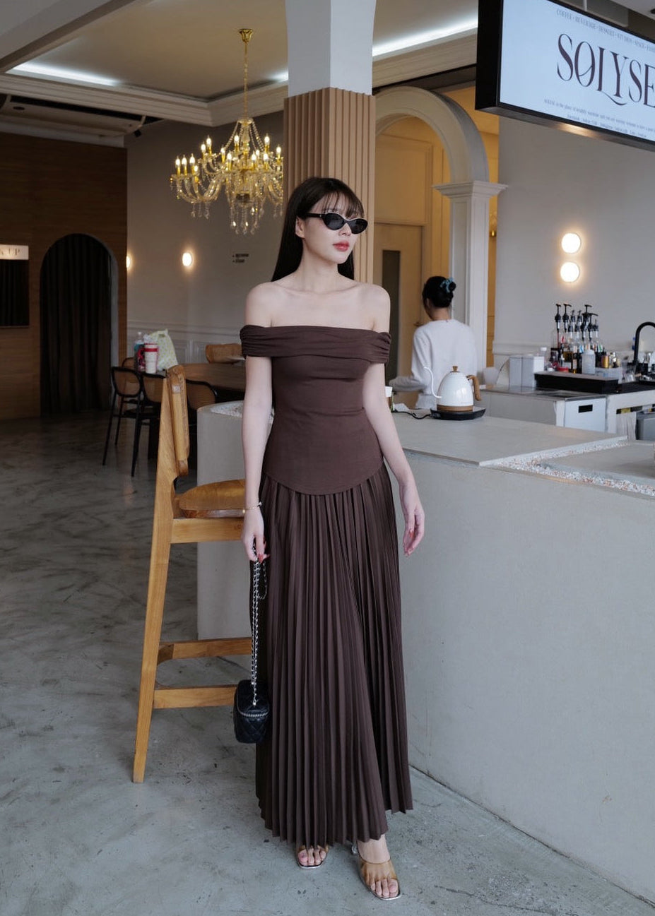 9802 Off-Shoulder Set In Brown