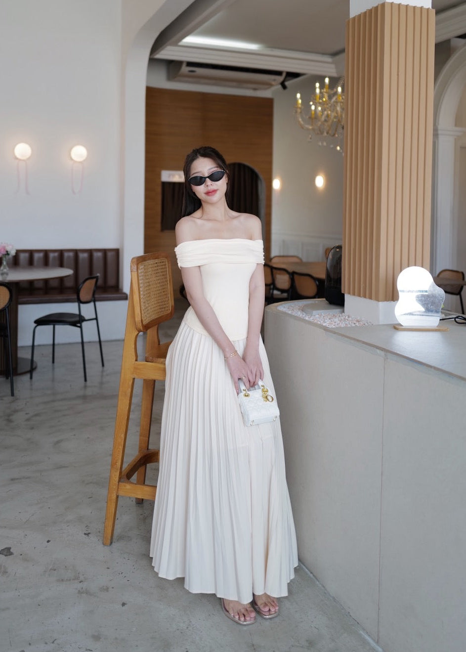 9802 Off-Shoulder Set In Cream