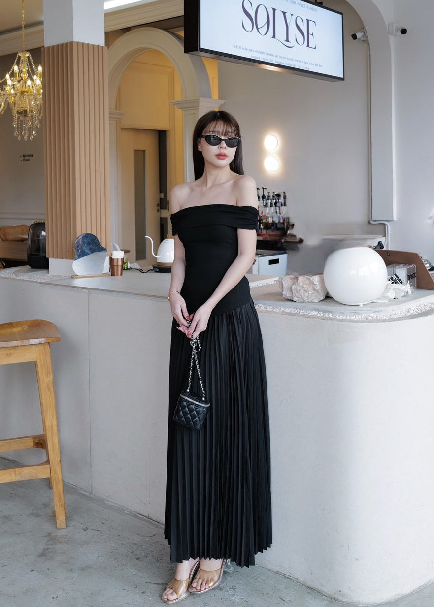 9802 Off-Shoulder Set In Black