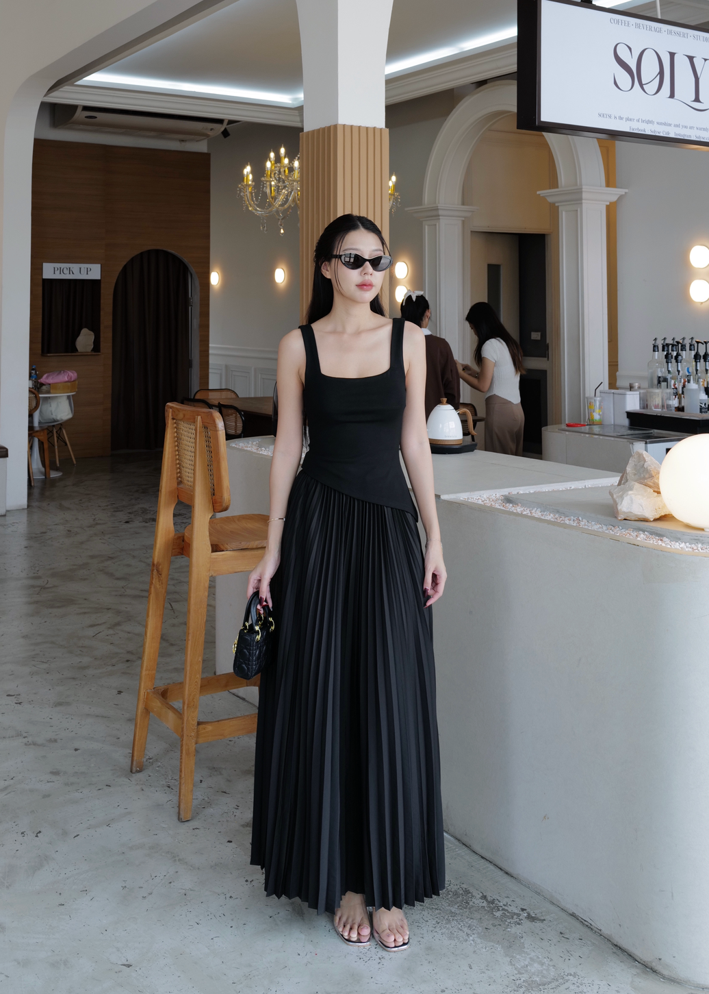 9852 Asymmetrical Tank Top & High Waist Pleated Skirt In Black