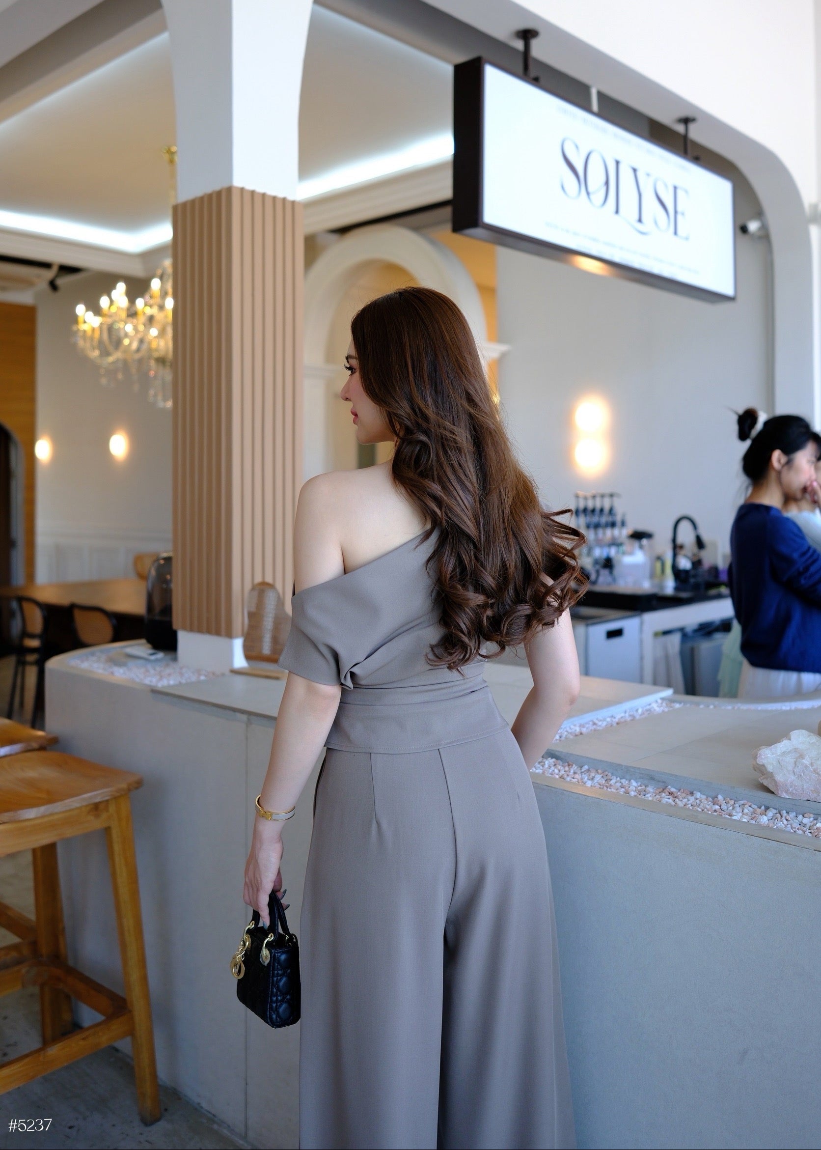 5237 Off Shoulder In Dark Etoupe