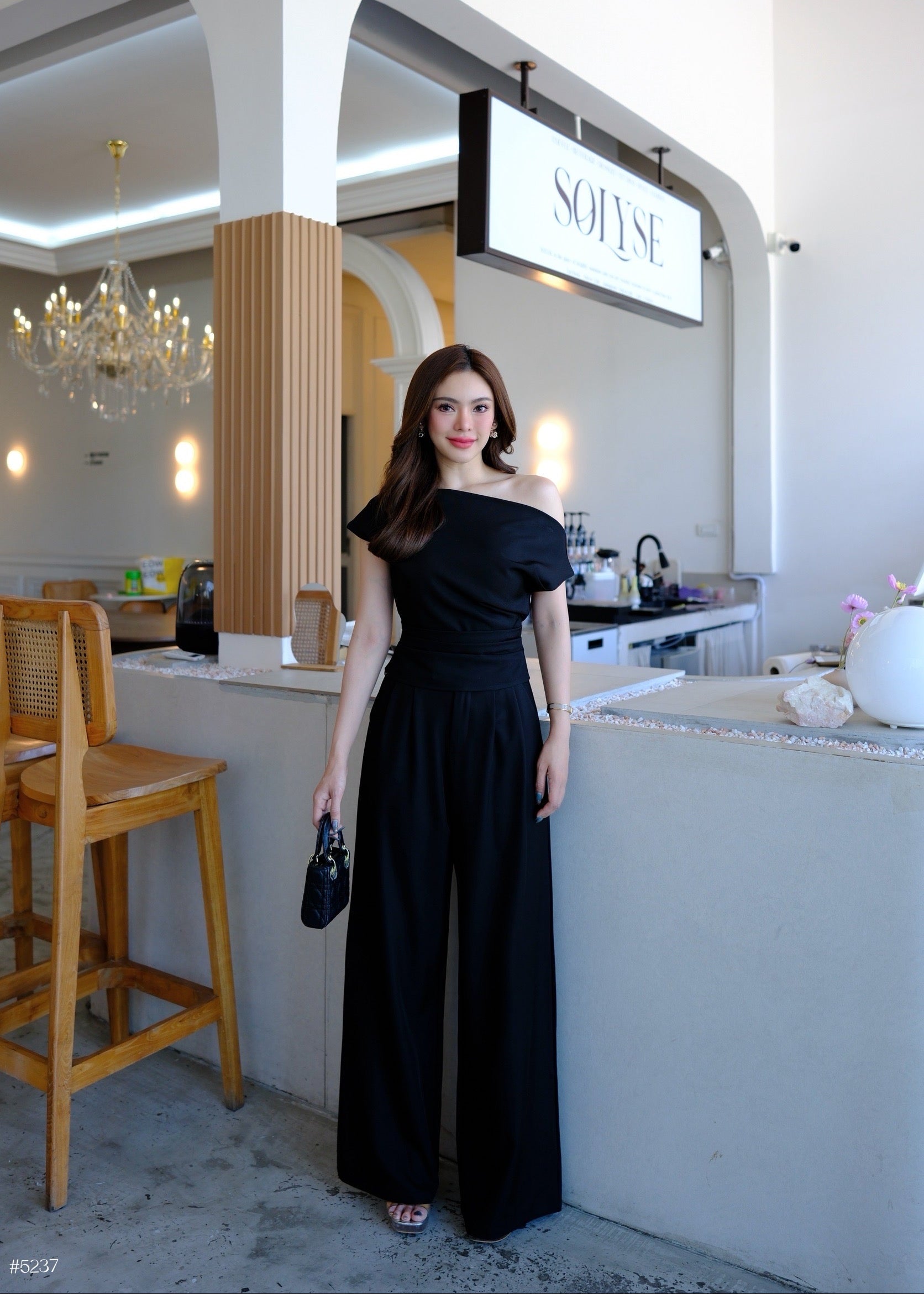 5237 Off Shoulder Set In Black