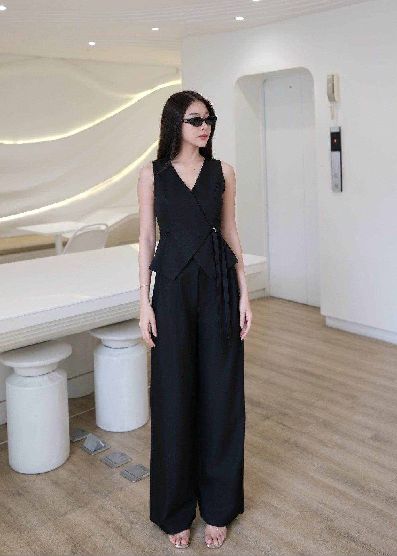 5724 Daily Set In Black