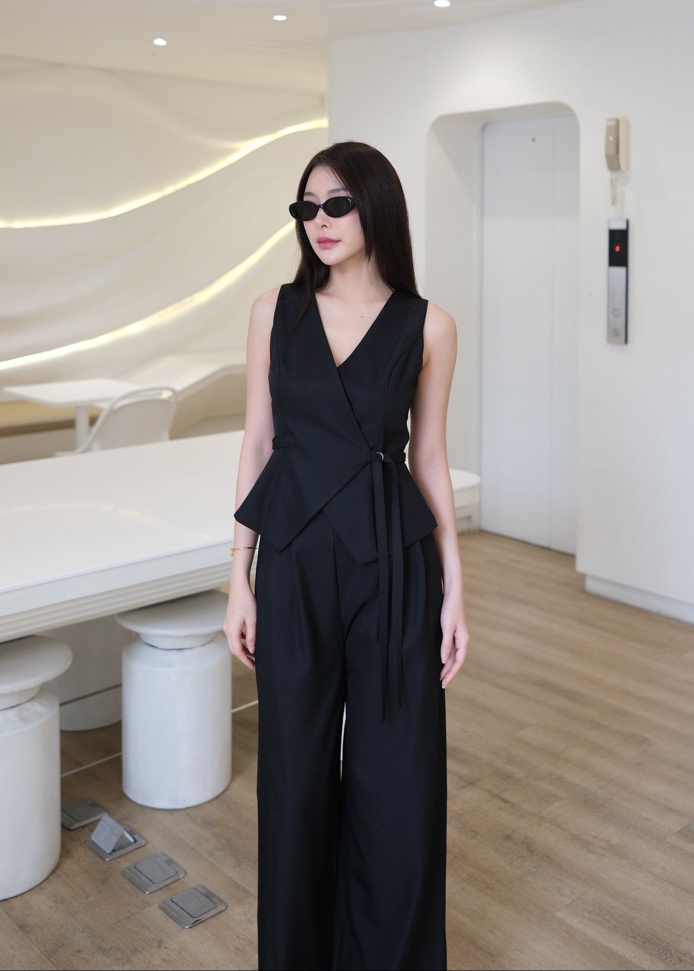 5724 Daily Set In Black