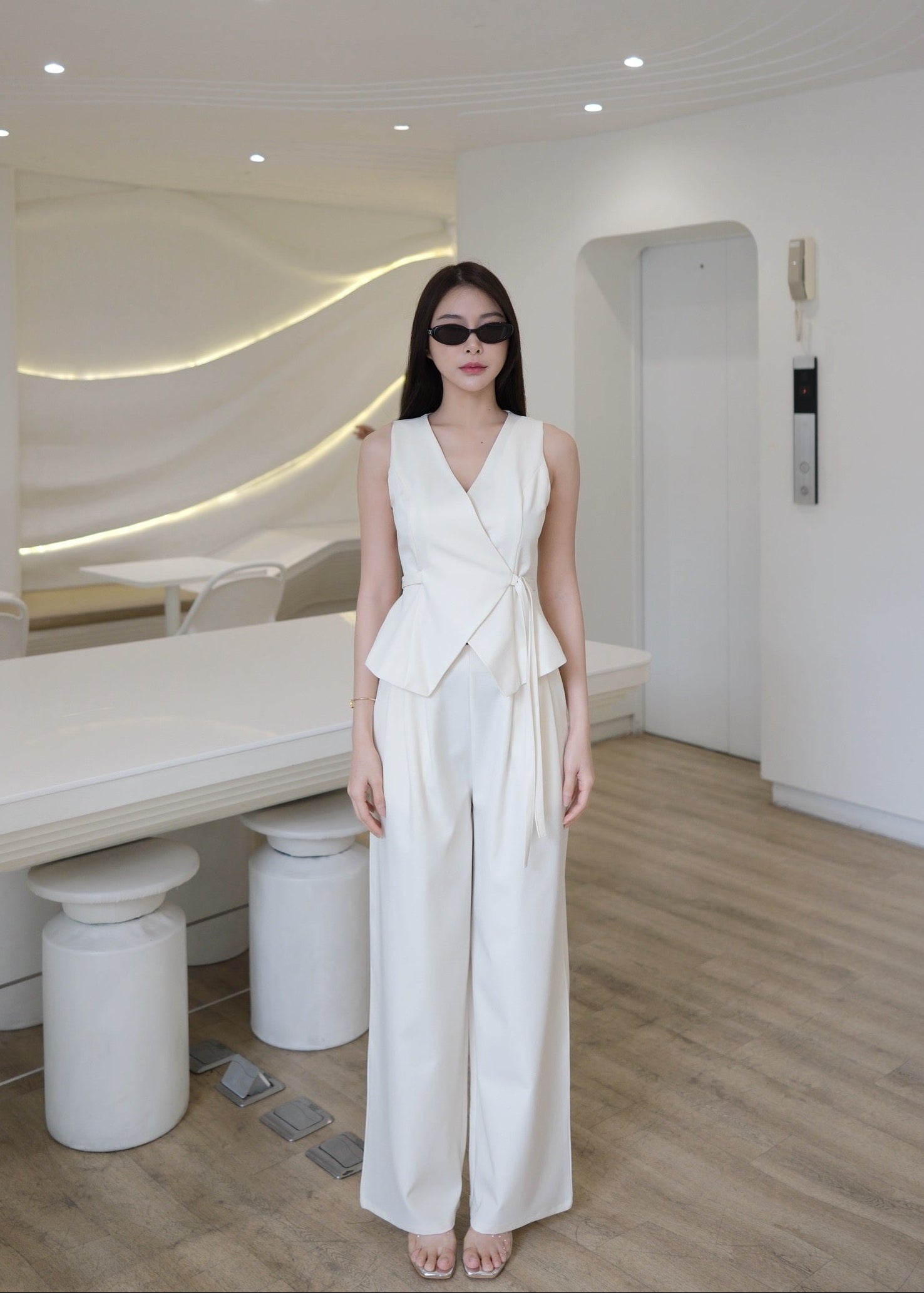 5724 Daily Set In Cream