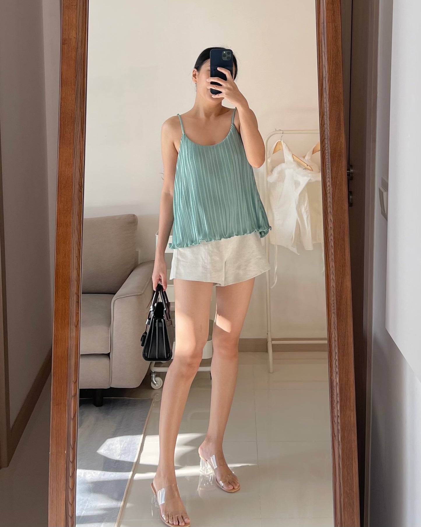 BASIC PLEATED TOP IN MINT