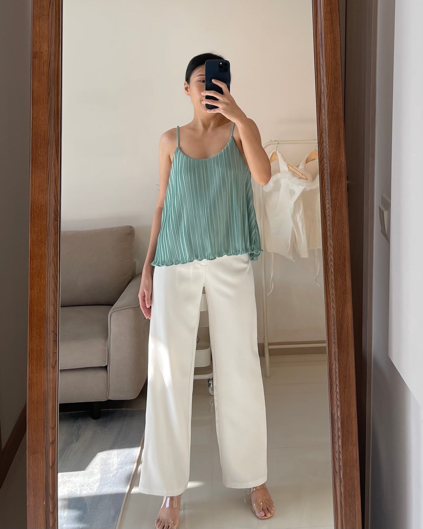 BASIC PLEATED TOP IN MINT