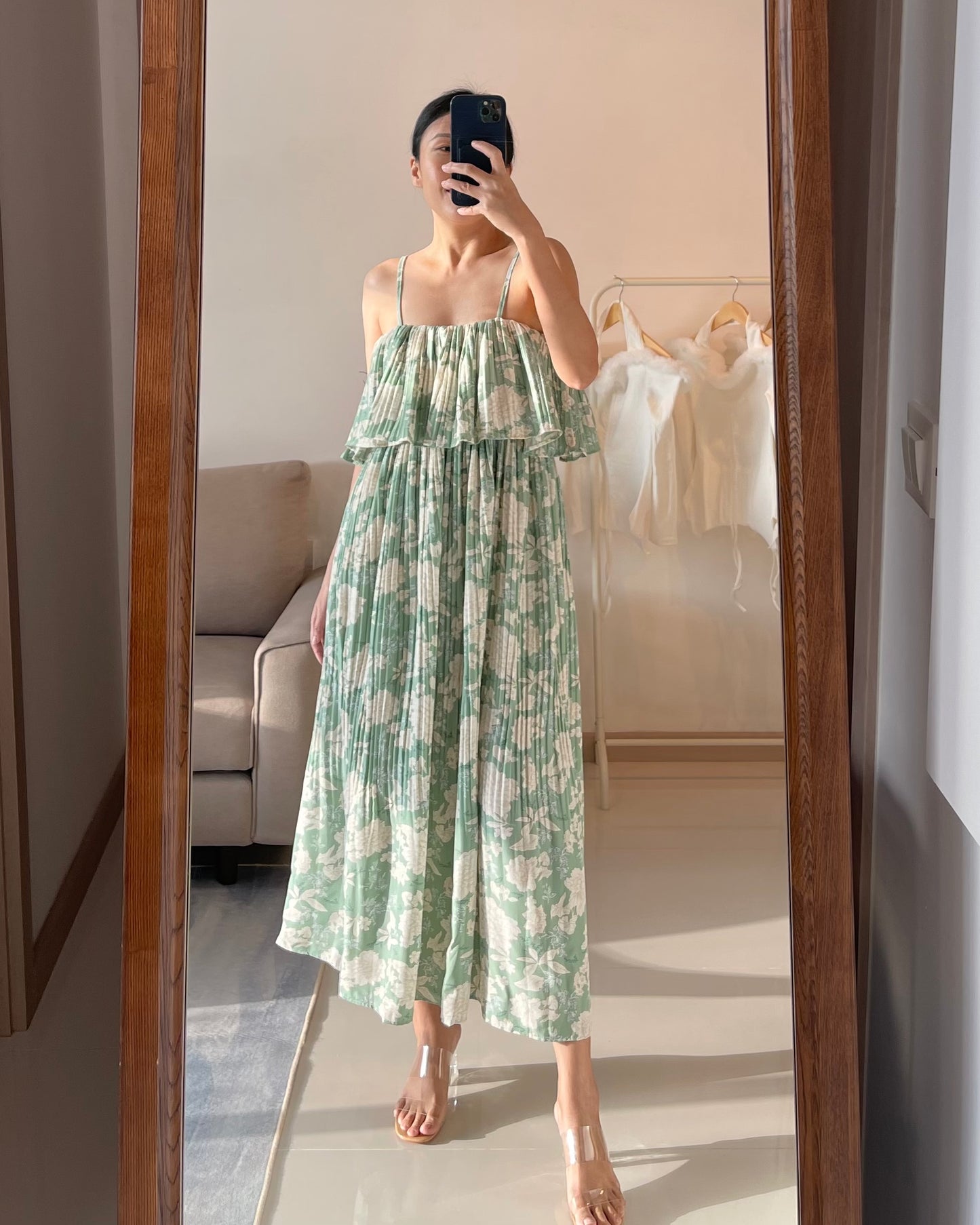 OVERLAY FLORAL DRESS IN GREEN