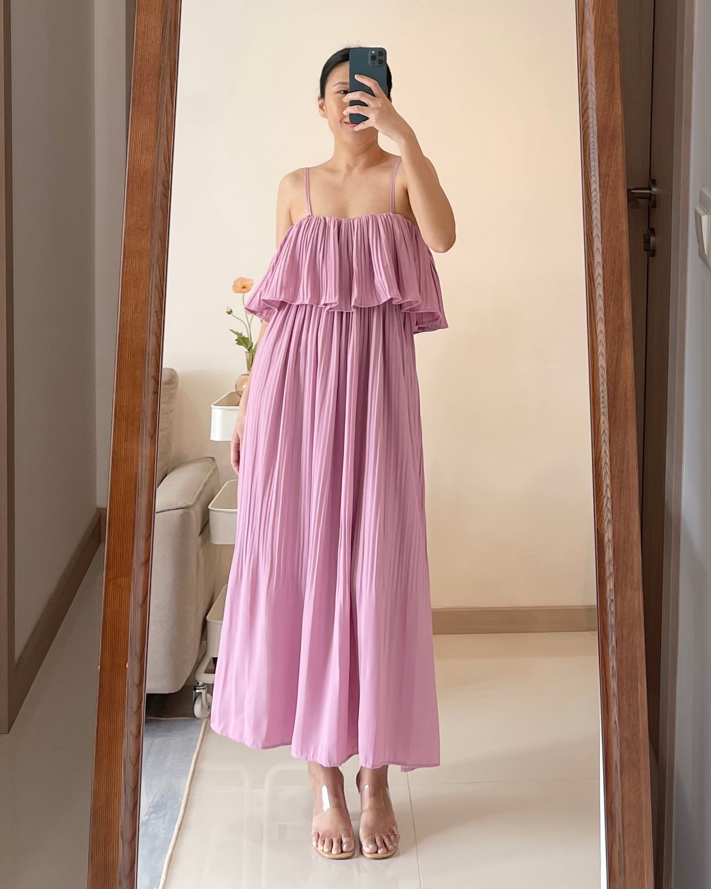 OVERLAY PLEATED DRESS IN PINK